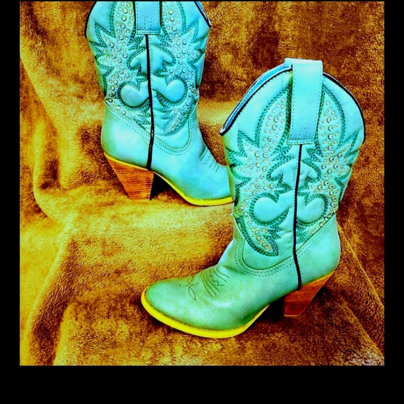 Teal boots - Picture 1 of 5
